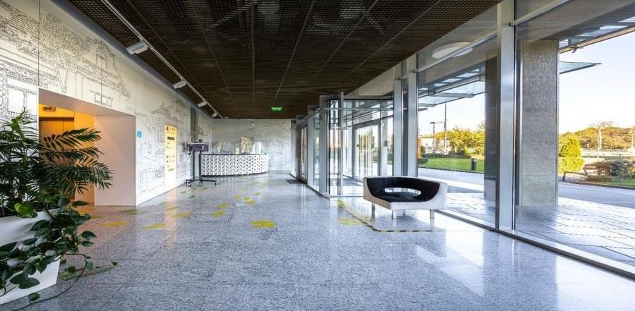 Birou, de 3,485 mp, în Ultracentral