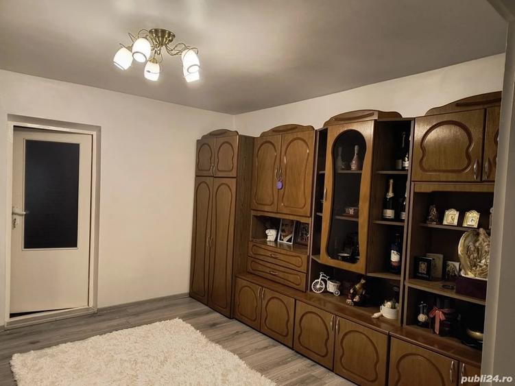 Casă cu 3 camere în Central