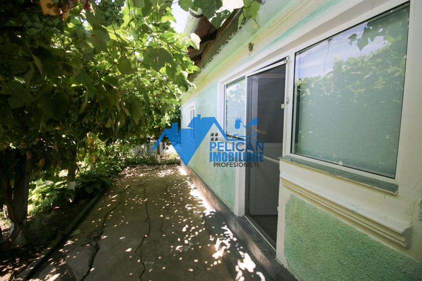 Casă individuală cu 4 camere cu Canalizare în Telița
