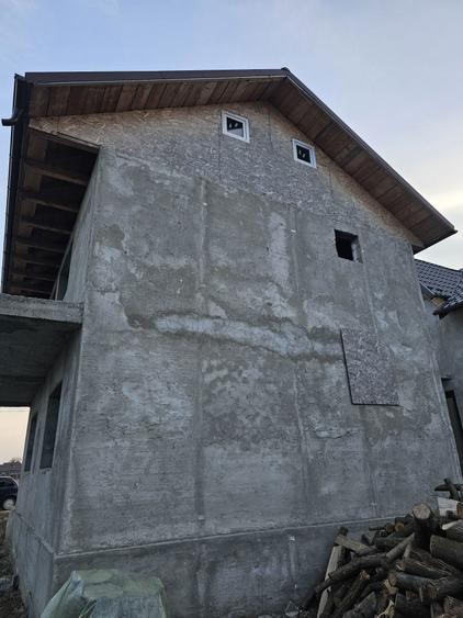 Casă cu 3 camere în Câmpineanca