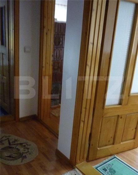 Apartament de vanzare, 4 camere, 100 mp, zona Vama, Suceava - 3