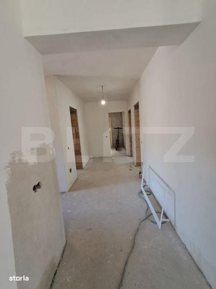 Casă cu 3 camere în Sărmășel