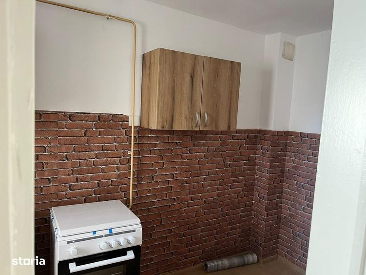 Apartament cu 3 camere decomandat în George Enescu
