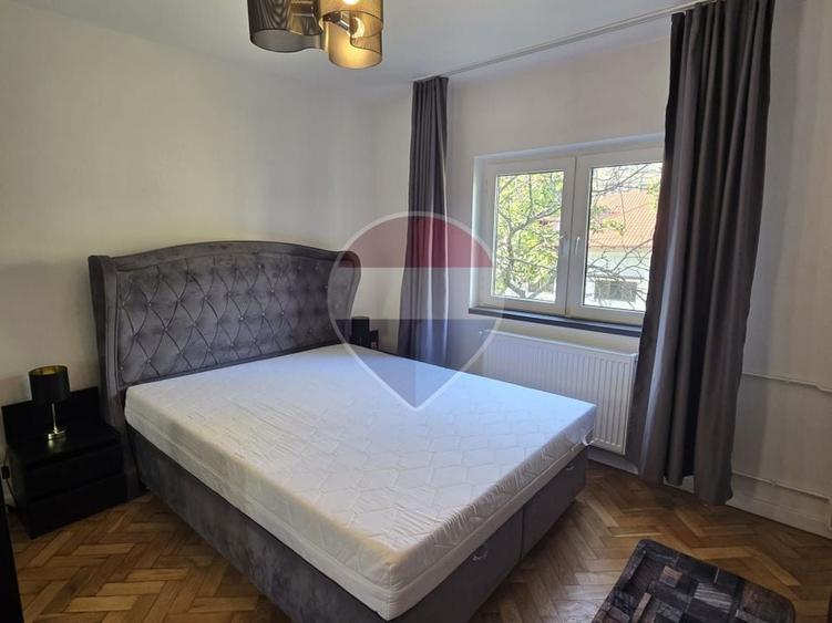 Apartament cu 2 camere decomandat, mobilat în Sebastian
