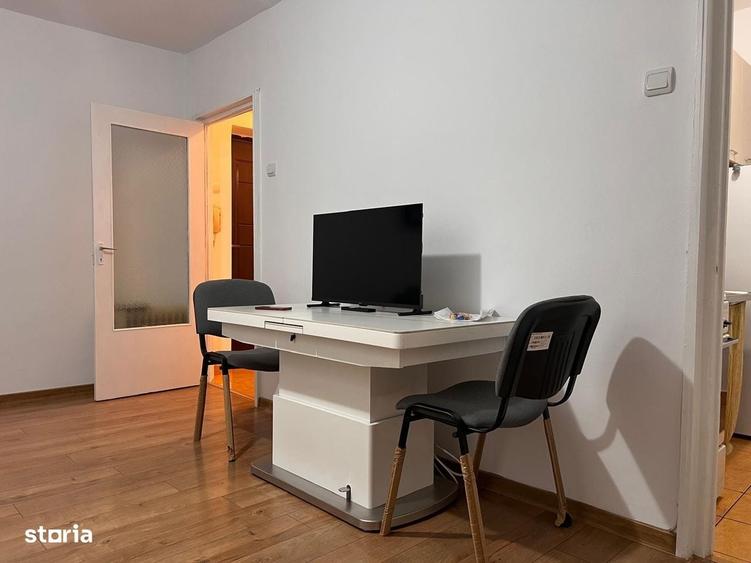 Apartament tip C, decomandat, o camera et.2 Central, zona Piata Mare - 3