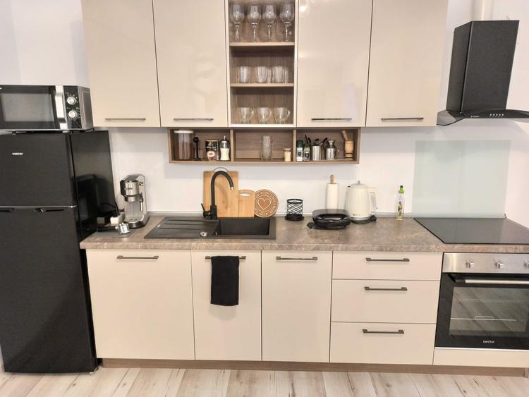 Apartament cu 2 camere decomandat în Lotus