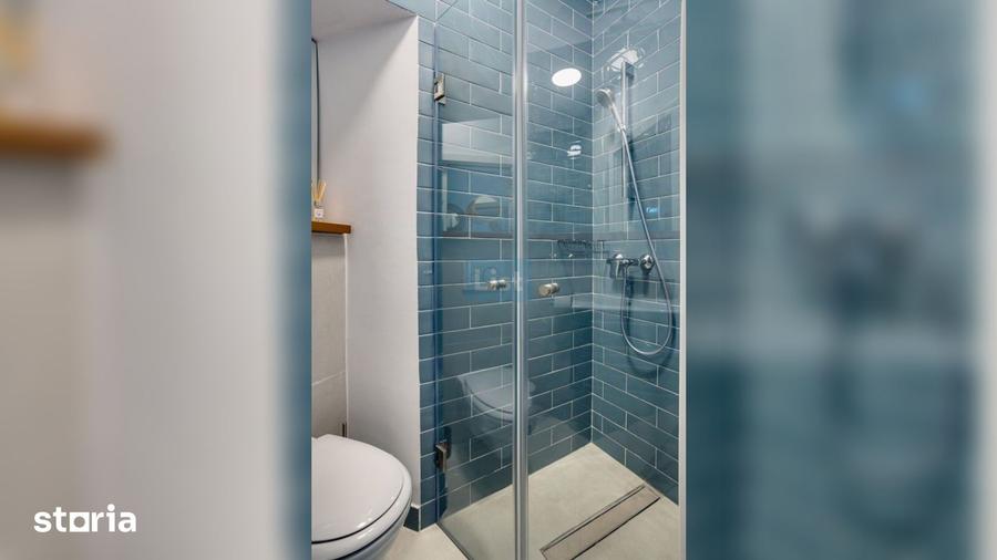 Apartament cu 4 camere semidecomandat, mobilat în Ultracentral