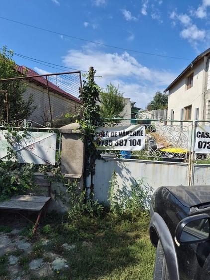 Casă cu 3 camere în Lumina