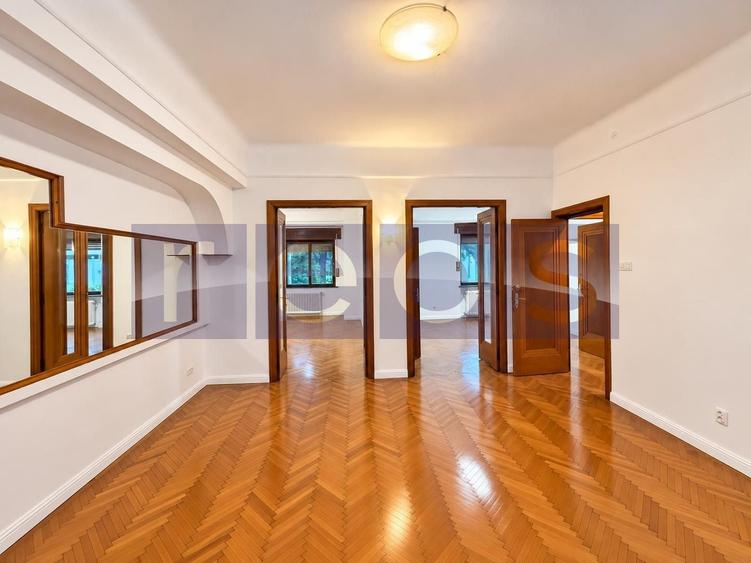 Apartament cu 4 camere în Aviatorilor