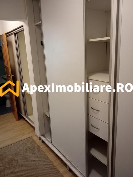 Apartament cu 3 camere semidecomandat, mobilat în 1 Decembrie 1918