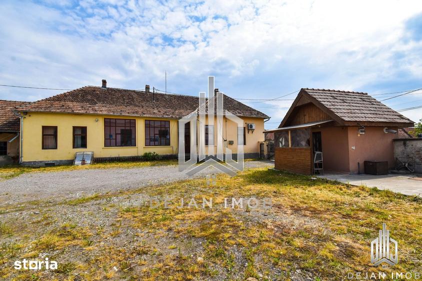Spațiu comercial, de 2,720 mp, în Aita Mare