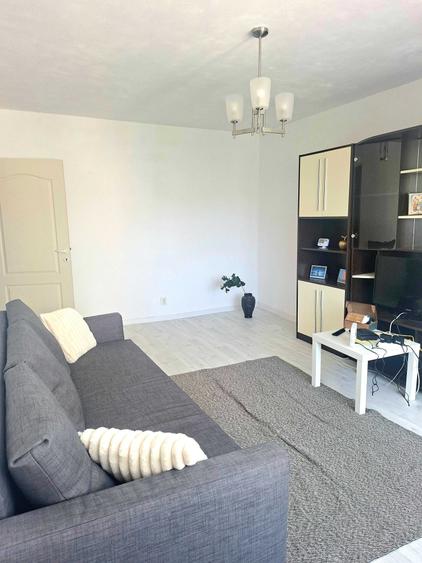 Apartament cu 2 camere decomandat în Piața Centrală