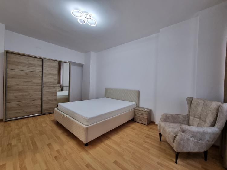 Apartament cu 2 camere semidecomandat în Universitate