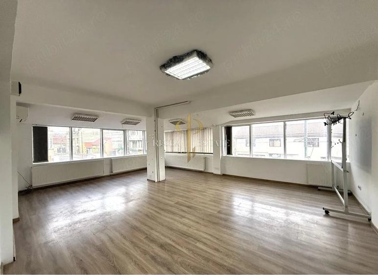 Apartament cu 3 camere decomandat în Giroc