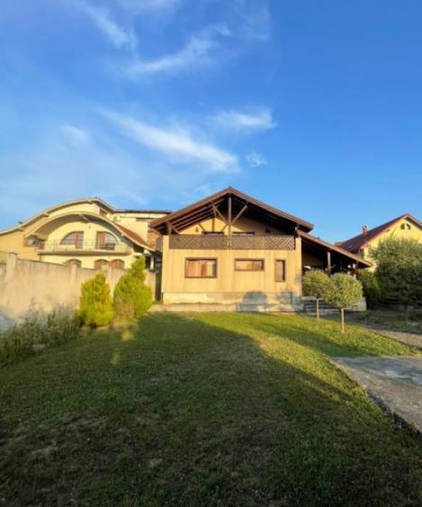 Casă cu 5 camere cu Teren 1084 Mp în Tăuții-Măgherăuș
