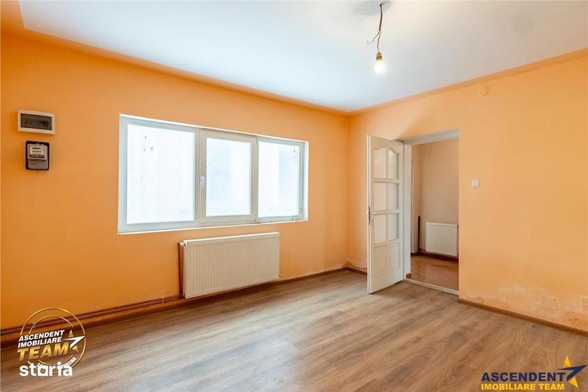 Casă cu 4 camere în Sânzieni