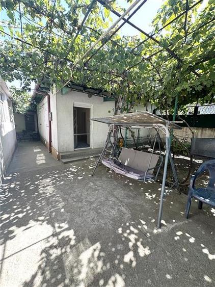 Casă individuală cu 4 camere cu Canalizare în Coiciu