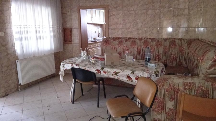 Casă individuală cu 7 camere cu Teren 1551 Mp în Brazi