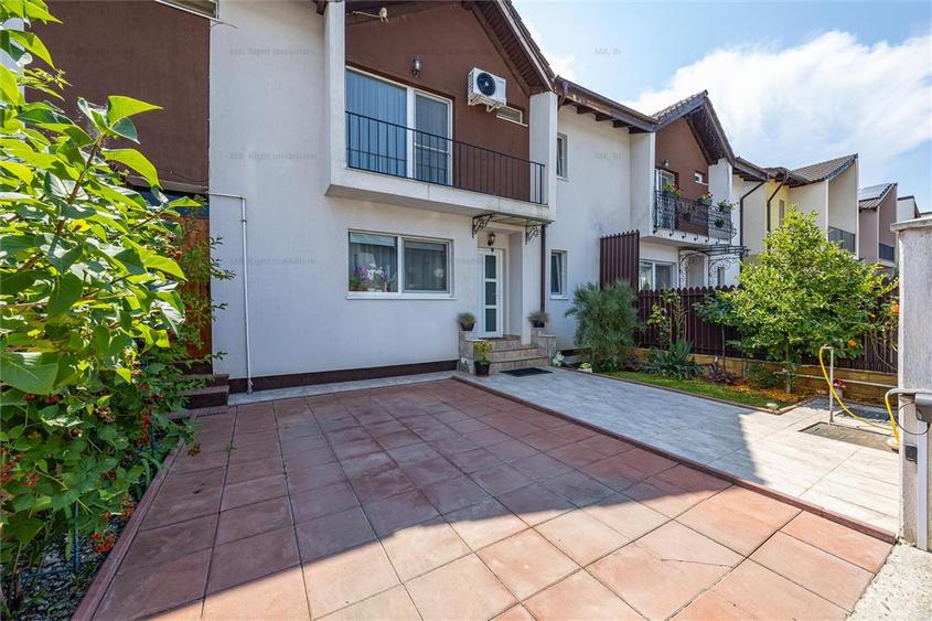 Duplex cu 4 camere cu Teren 227 Mp în Sânpetru