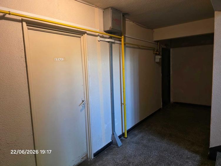 Apartament cu 2 camere decomandat în Drumul Taberei