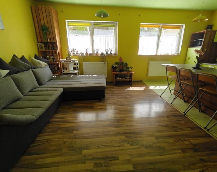 Apartament cu 3 camere semidecomandat în Florești — fotografia 3