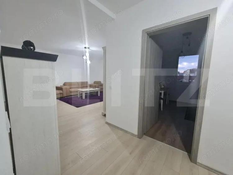 Apartament cu 3 camere decomandat în Centura