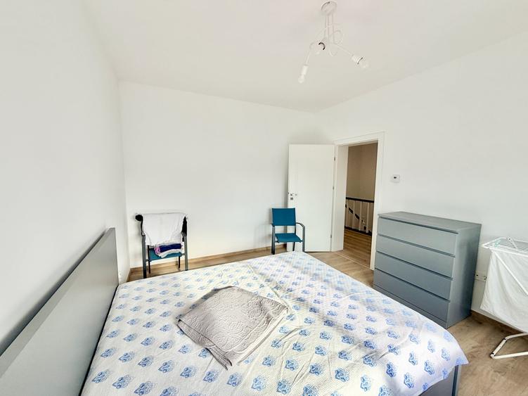 Duplex cu 5 camere cu Canalizare în Moșnița Nouă