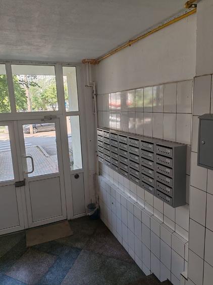 Apartament cu 3 camere decomandat în Dristor
