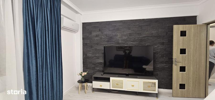 Apartament cu 2 camere decomandat în Galata