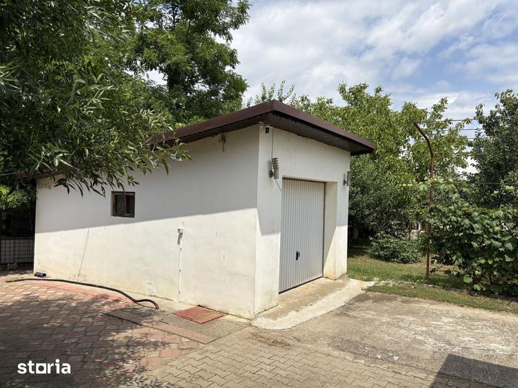 Casă cu 4 camere cu Teren 5000 Mp în Grădinari