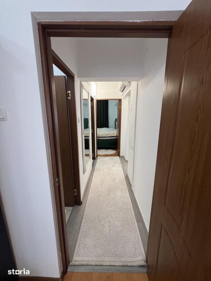 Apartament cu 3 camere în Micro 16