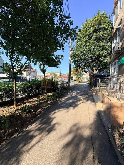 Apartament cu 2 camere decomandat, mobilat în Aradului