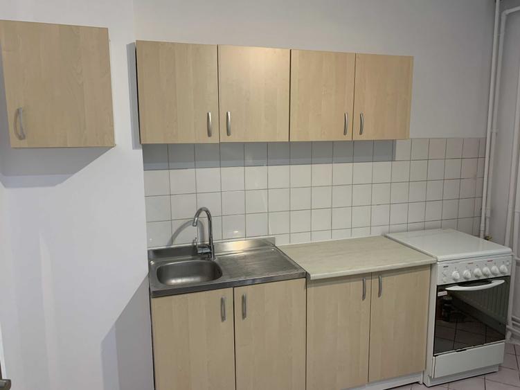 Apartament cu 2 camere semidecomandat în Exterior Vest
