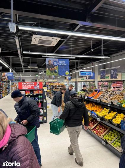Spațiu comercial, de 326 mp, în Central