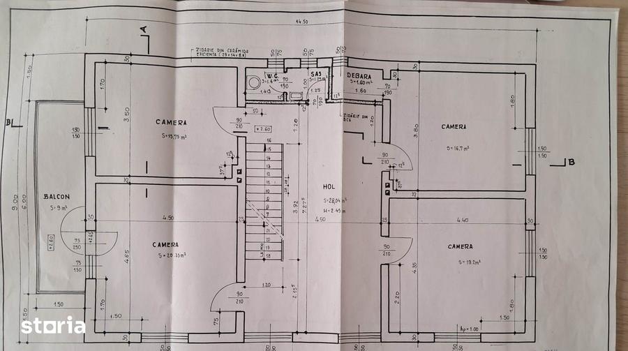 Casă cu 10 camere cu Teren 700 Mp în Florești