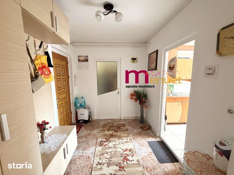 Apartament cu 2 camere decomandat în Central