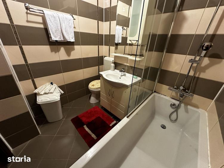 Apartament cu 3 camere decomandat în Centrul Civic