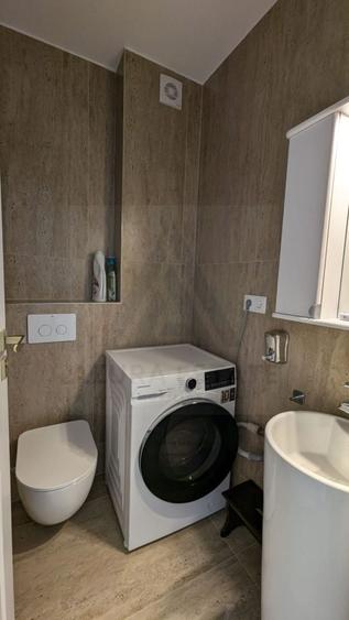 Apartament cu 3 camere decomandat, mobilat în Șelimbăr