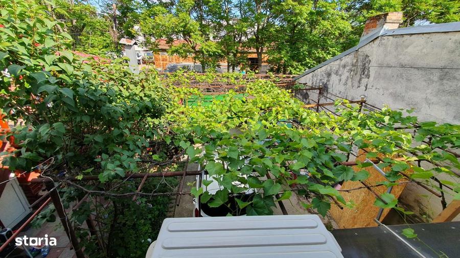 Apartament cu 3 camere în Drumul Taberei