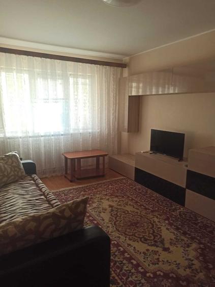 Apartament cu 2 camere decomandat în Hipodrom