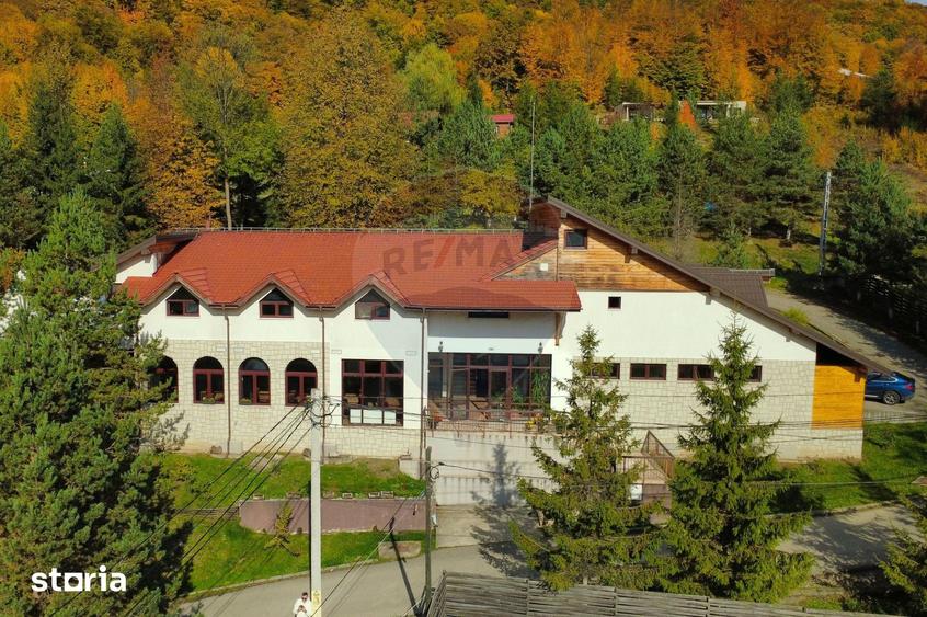 Spațiu comercial, de 1,500 mp, în Central