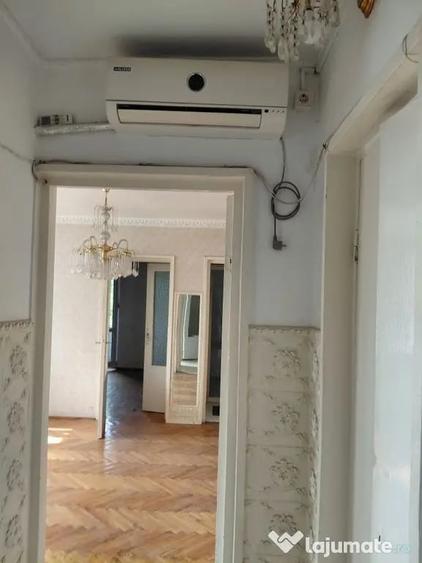 Apartament cu 2 camere semidecomandat în Țiglina 2