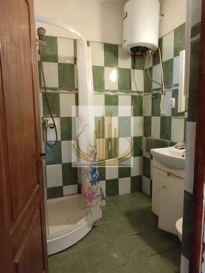 Casă individuală cu 3 camere cu Canalizare în Ronaț