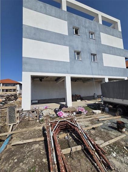 Spațiu comercial, de 65 mp, în Kamsas