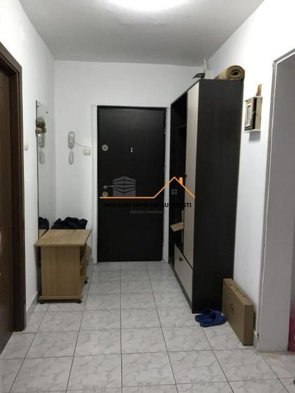 Apartament cu 3 camere, mobilat în 13 Septembrie