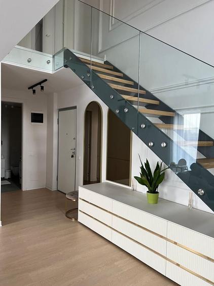 Apartament cu 3 camere, mobilat în Aviației