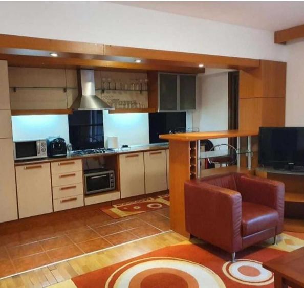 Apartament cu 3 camere în Ultracentral
