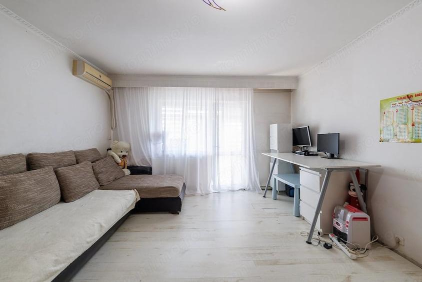 Apartament cu 2 camere semidecomandat în Prundu