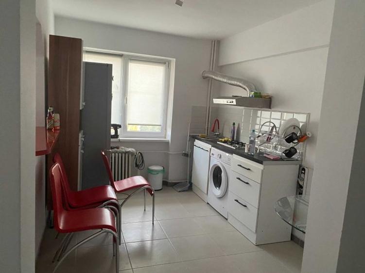 Apartament cu 2 camere, mobilat în P-ța Ovidiu