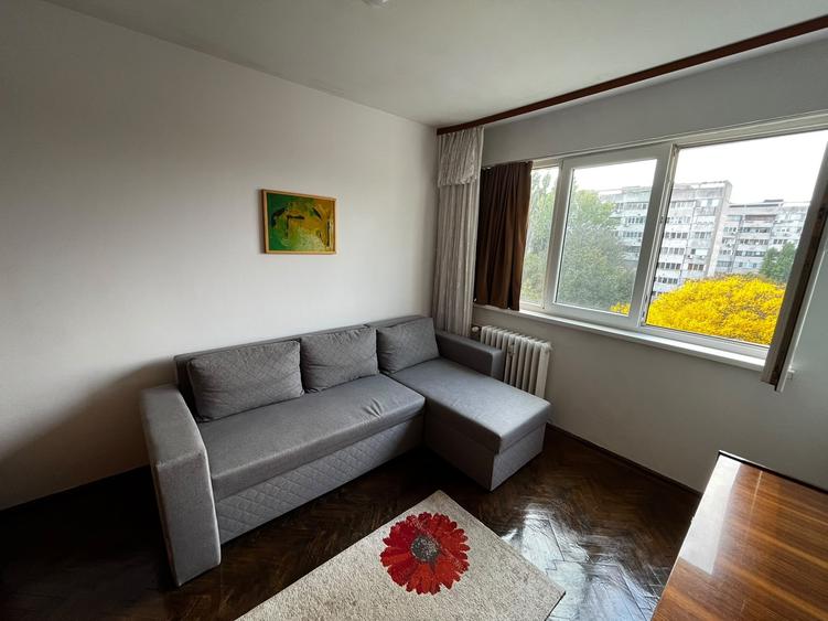 Apartament cu 2 camere decomandat în P-ța Gorjului